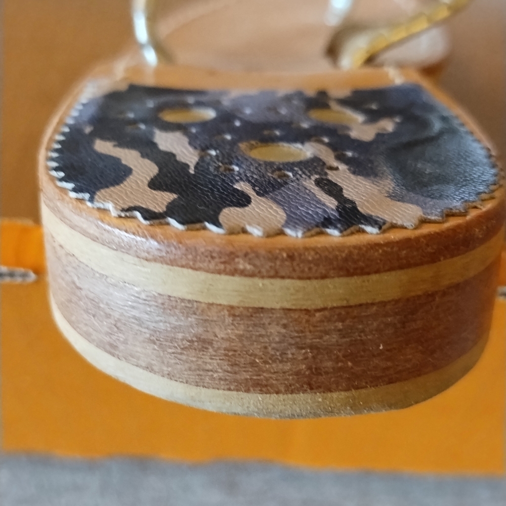 Jack Rogers Navy Camo & Platinum Trim Leather Flip Flop Sandals Size 8 - Picture 8 of 14